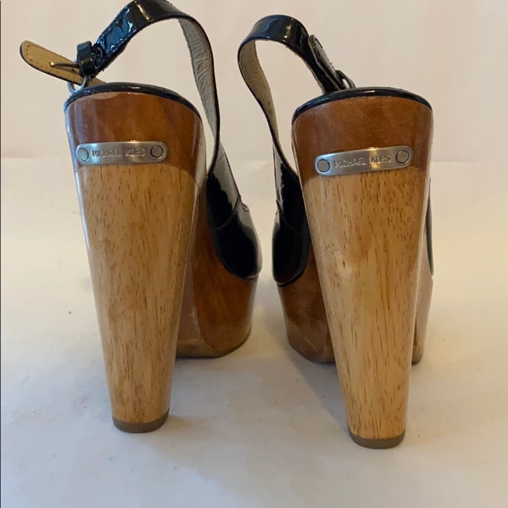 Michael Kors platform size 8M like new - Picture 5 of 9